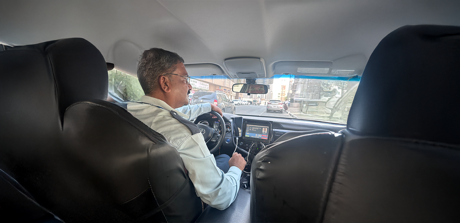 مطلوب صادق: الإمارات بلد نابض بالحياة والحيوية