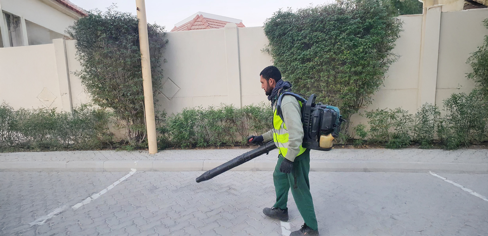 شوكت.. الإمارات بلاد الخير الوفير