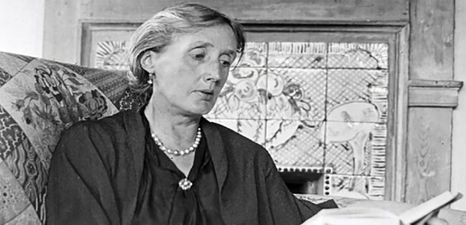 خطاب فرجينيا وولف الأدبي: دخل مستقل لكتابة حرة