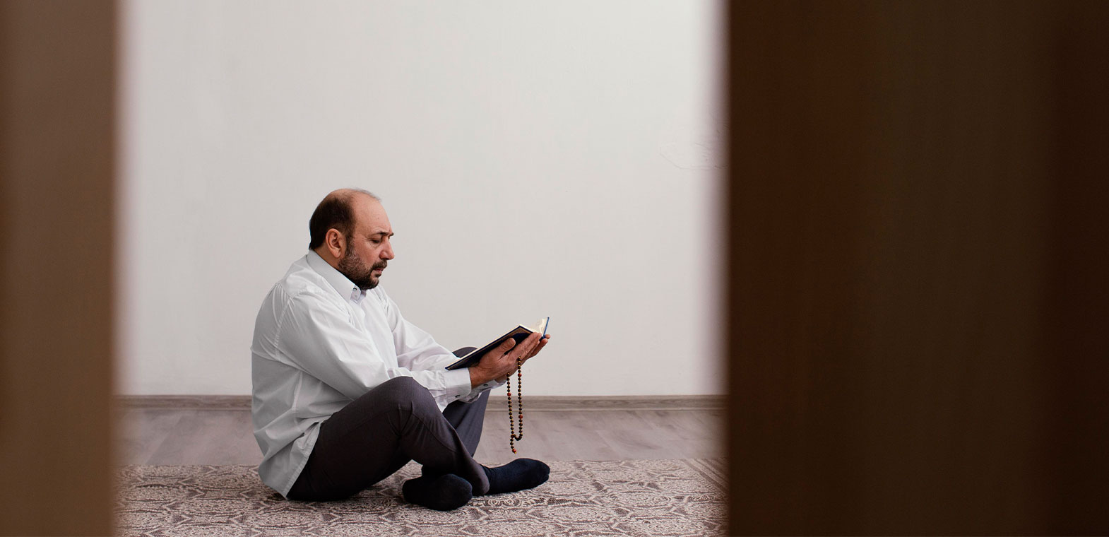 الإسلام .. منقذ الإنسان من الألم النفسي