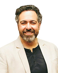 أنا وبناتي