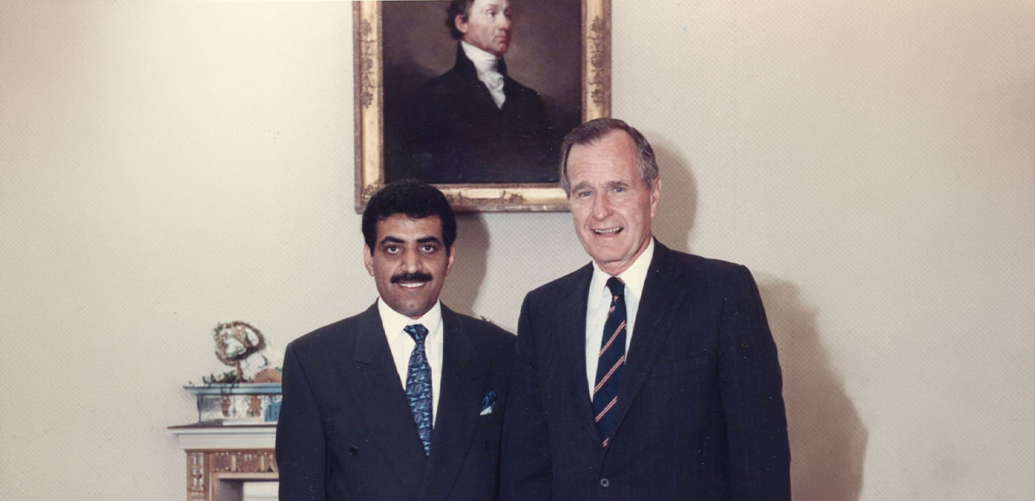 محمد الشعّالي.. بين شغف الحياة ومسؤولية الدوبلوماسية