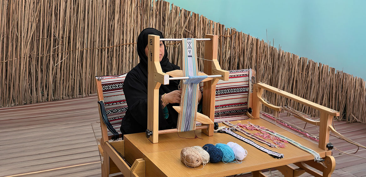 "إرثي" يوثق جماليات "السدو" في قمة المليار متابع 2026