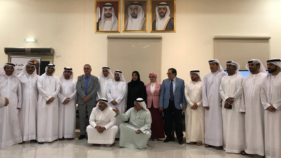 ندوة حوارية بعنوان" الأسرة محور الاهتمام في وصايا والدنا سلطان"