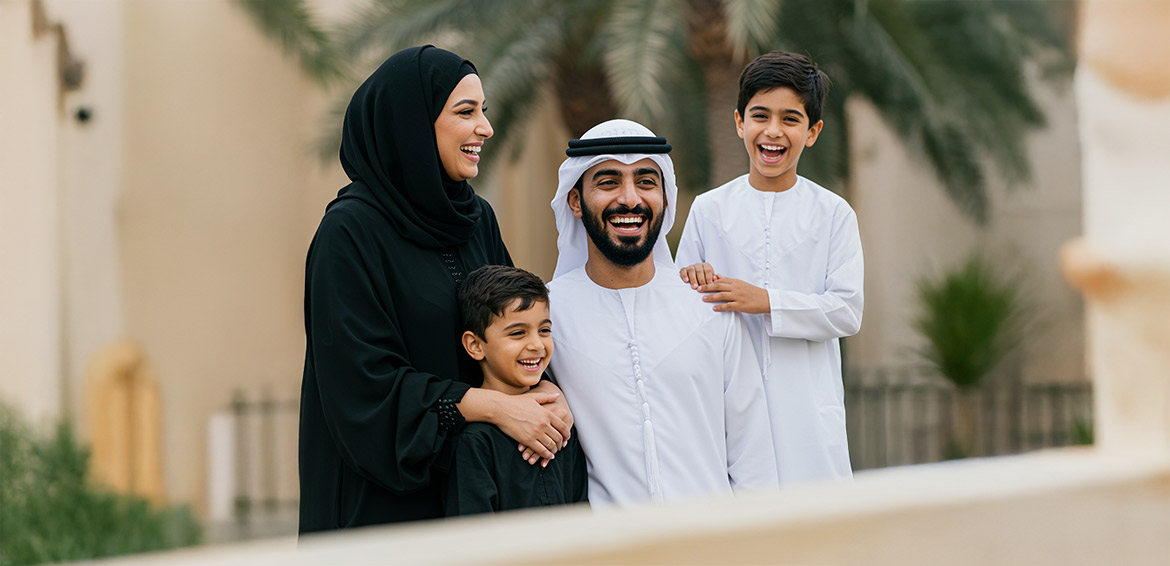 موضي بنت محمد الشامسي: الأسرة ليست بيوتاً هادئة فقط..  بل هي مصانع للقيم